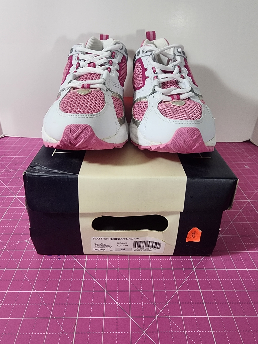 NIB - Tommy Hilfiger Wms Pink Athletic Sneakers - 9